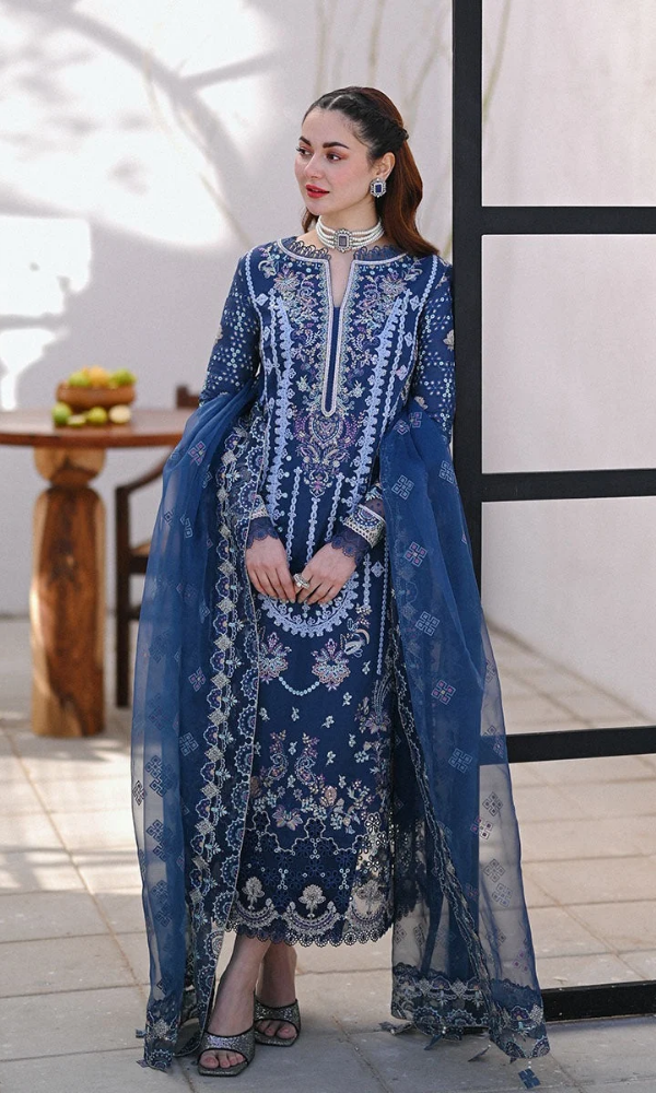 Qalamkar 3PC Embroidered Lawn Shirt with Embroidered Organza Dupatta AJK 2545